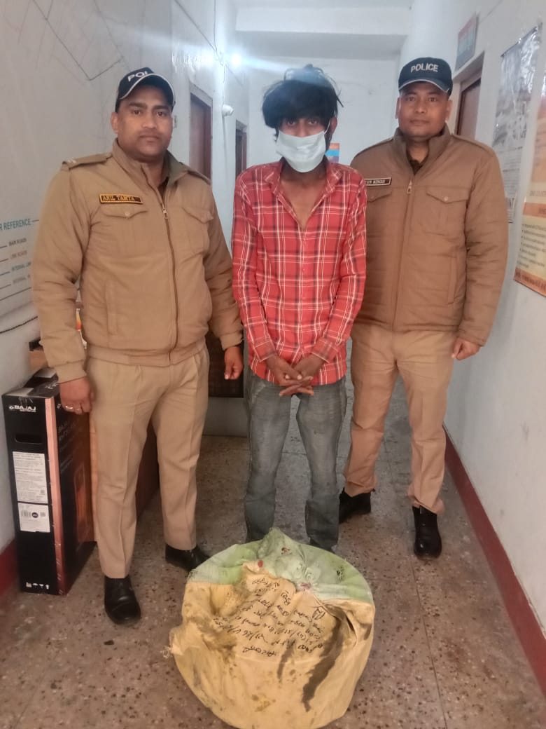 राजकीय विद्यालय से मिड डे मील के बर्तन चोरी करने वाला शातिर चोर गिरफ्तार, 5 घंटे में खुलासा