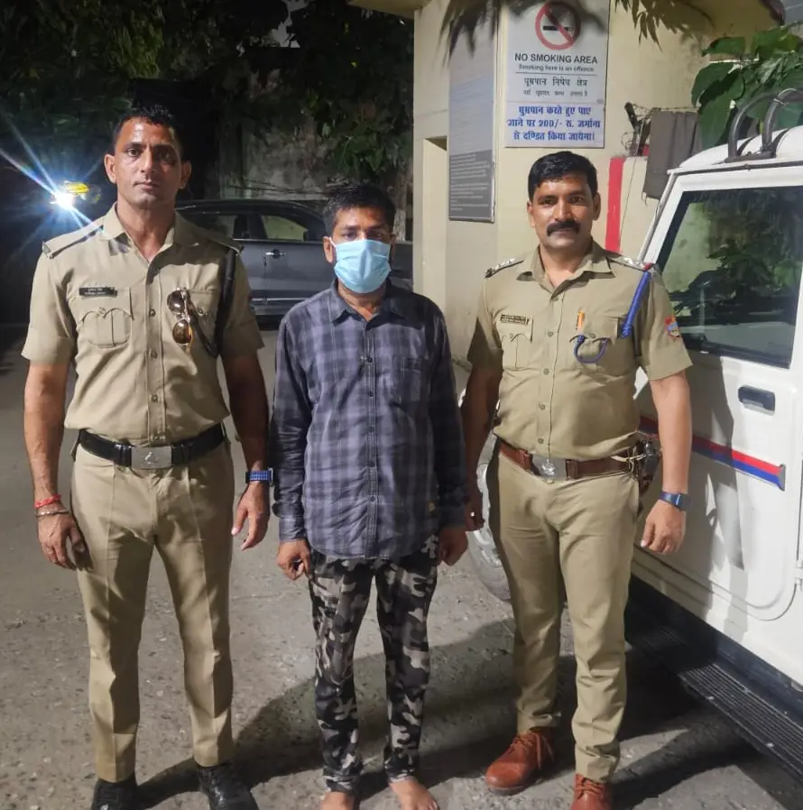 लालकुआ ऑपरेशन प्रहार के तहत पुलिस की कार्रवाई ठगी के मामले में लंबे समय से फरार चल रहा आरोपी गिरफ्तार