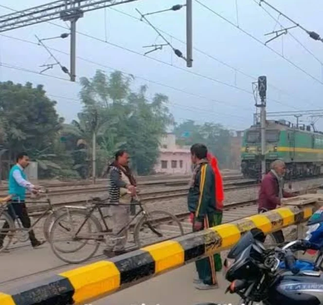 बड़ी खबर – लालकुआं गौला रोड़  रेलवे क्रॉसिंग पर ट्रैक मरम्मत के चलते 7 घंटे बंद रहेगा आवागमन 